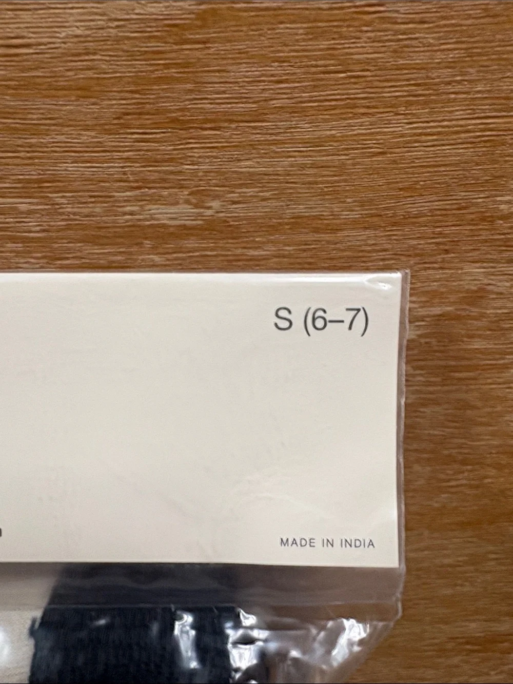GAP Kids 4-Pack Briefs in Cream, Gray, Red, and Dark Green. NEW WITH TAGS. 6-7